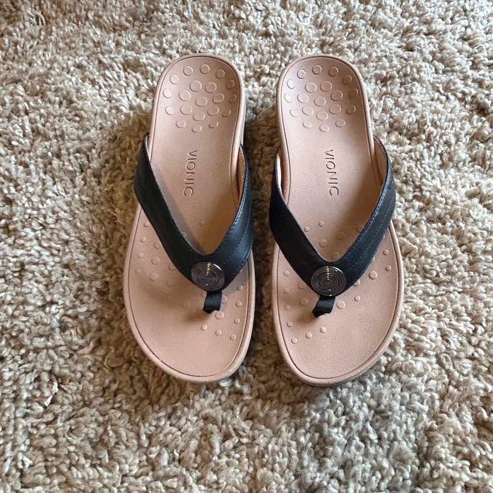 Vionic Pilar Sandals